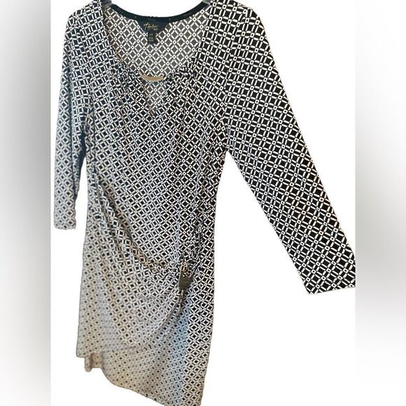 Thalia Sodi Sz M Black White Faux Wrap Gold Metal Accent Cocktail Dress - Picture 2 of 7
